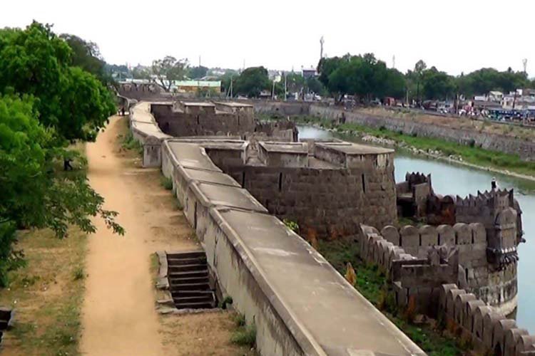 Vellore Fort in Vellore - Vellore Ads