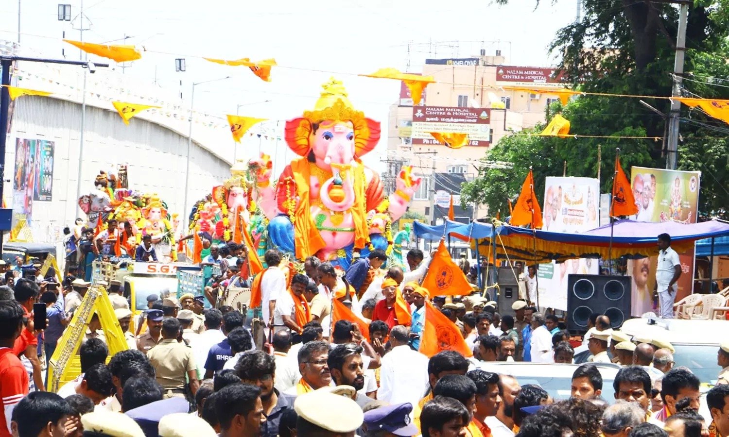விநாயகர் சதுர்த்தி: தமிழகத்தில் 80 ஆயிரம் விநாயகர் சிலைகள் வைத்து பூஜை செய்ய அனுமதி